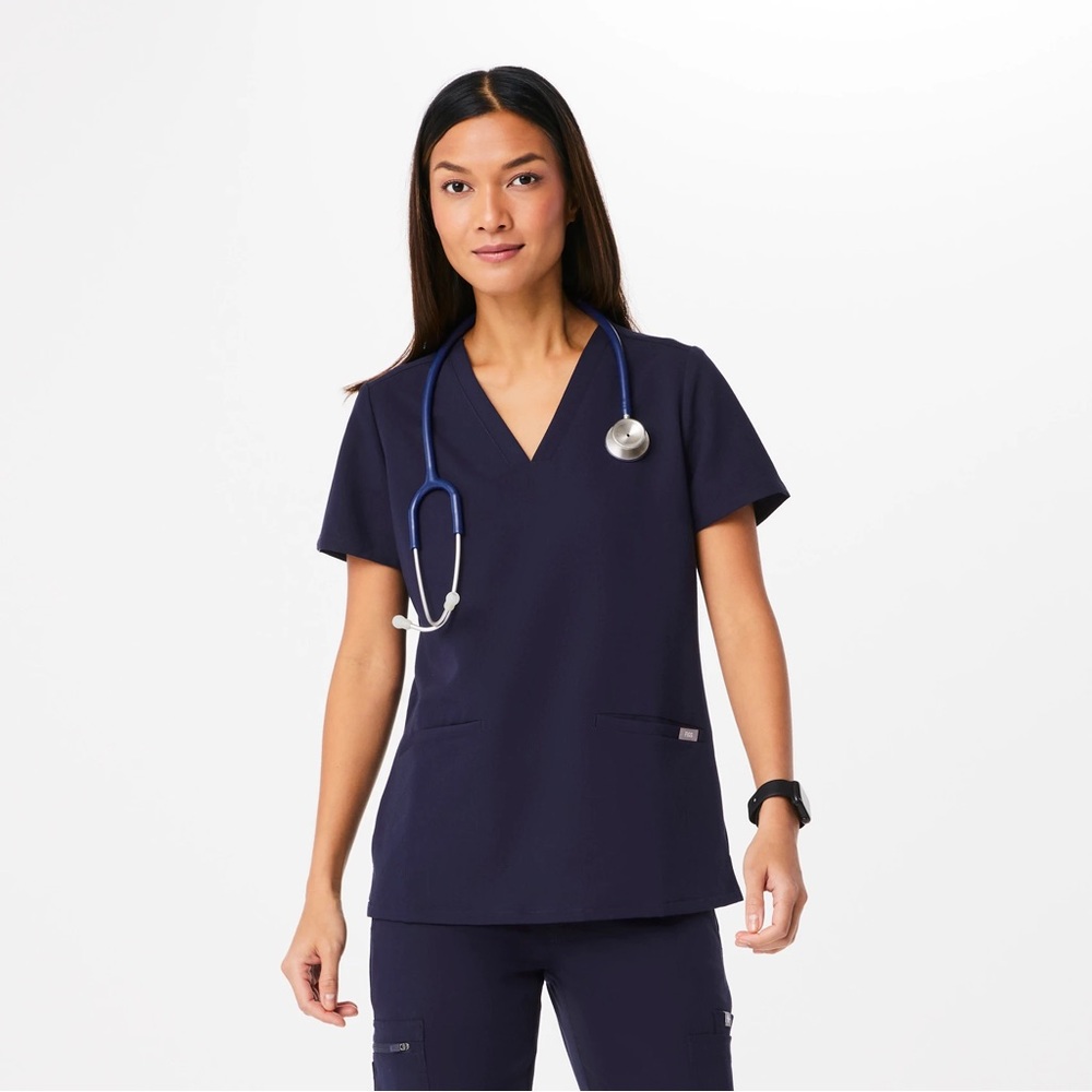 FIGS Casma Three-Pocket Scrub Top Womens XXL 2XL Navy Technical Collection